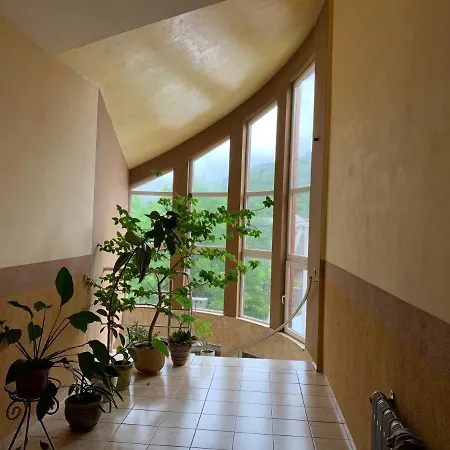 Guest house над рікою *