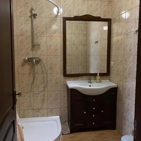 над рікою Berezovo (Carpathians)